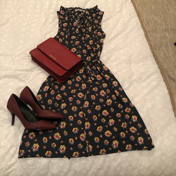 Ann Taylor Loft Floral Dress - Picture 3 of 5